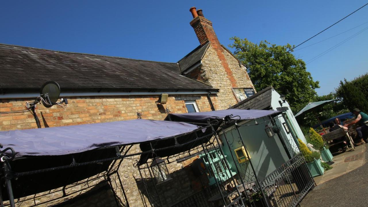 The White Lion At Wicken Bed & Breakfast Milton Keynes Exterior photo